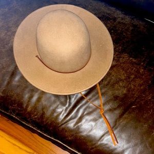 Brixton 100% wool hat